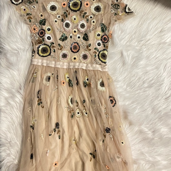 Pink needle and tread dress - Picture 6 of 6